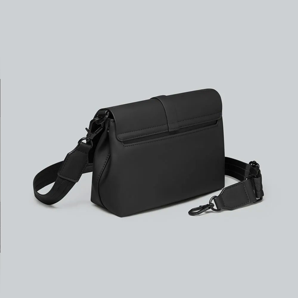 Picture of Gaston Luga SPLÄSH CROSSBODY BAG Premium Waterproof Eco Material Bag Compact Messenger Style Bag with Detachable Shoulder Strap As Clutch (Black)