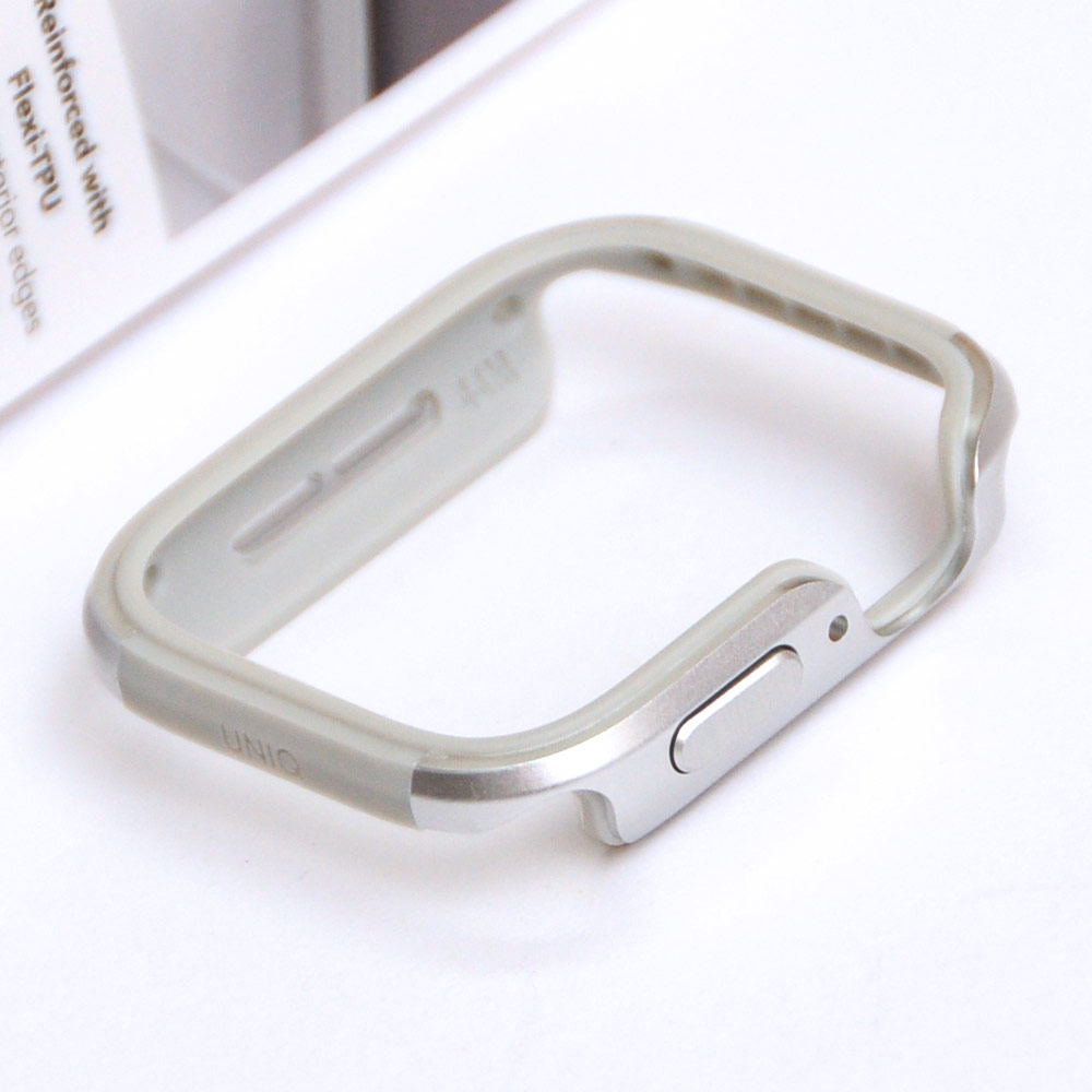 Picture of Apple Watch 40mm Case | Uniq Valencia Series Reinforced Aluminium Defense Case for Apple Watch Series 4 5 6 SE Nike 40mm (Silver)